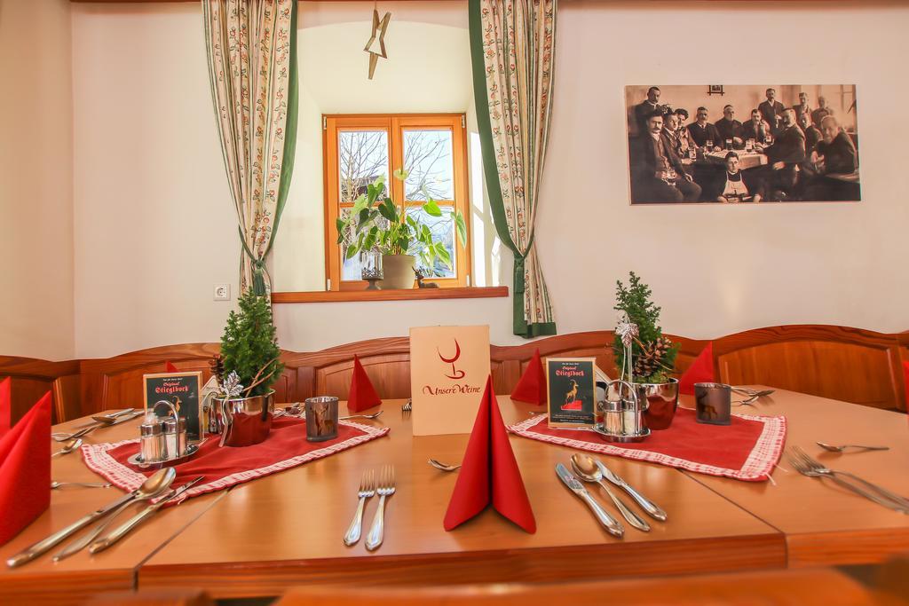 Hotel - Wirts'Haus "Zum Schweizer" Lofer Exterior foto